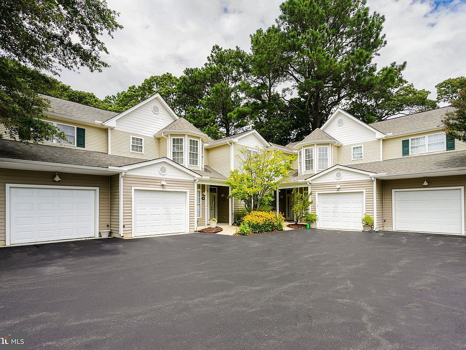 1st image of 800 Stoney Brook Cir Unit 803