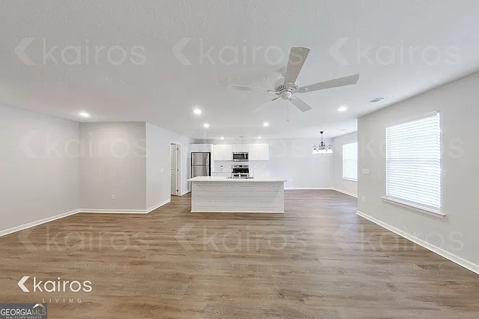 11 Camper Cir — Photo 4