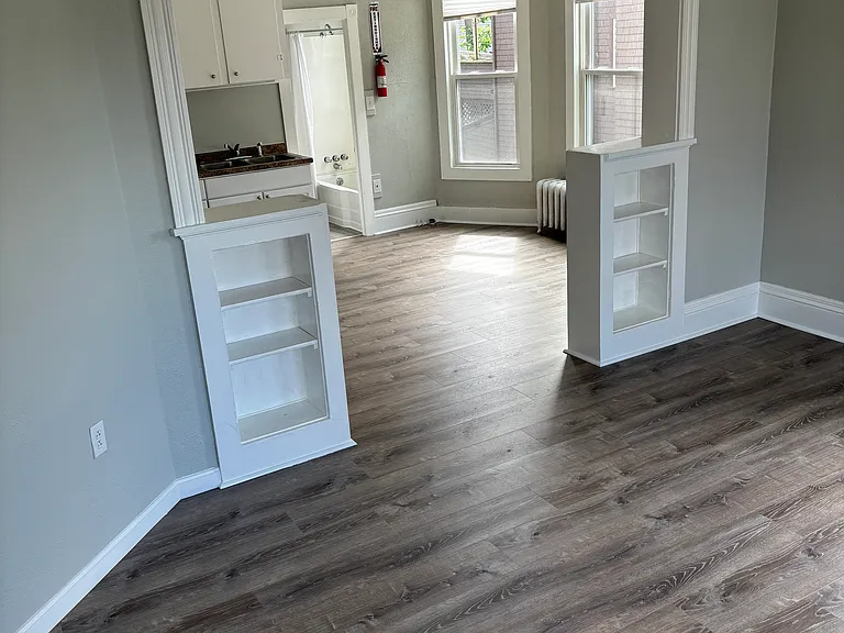 52 Howe St #2 — Photo 4