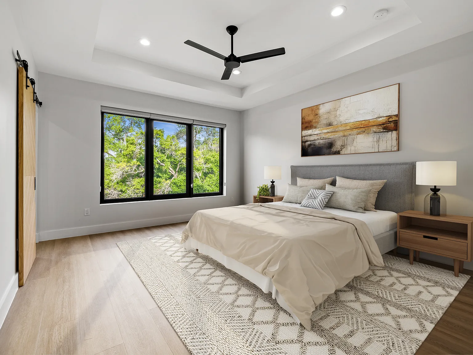 3 bed, 2100 sqft, $4,995 — Photo 3