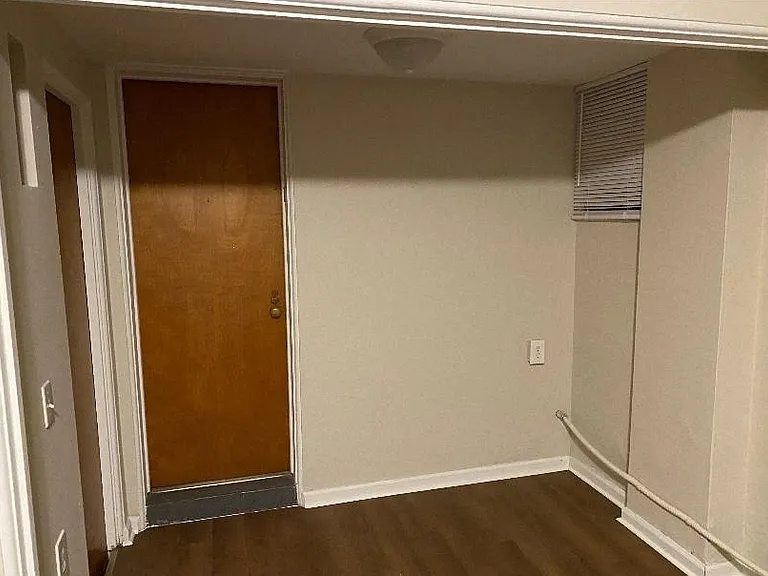 2265 Sherwood Ave #7 — Photo 5
