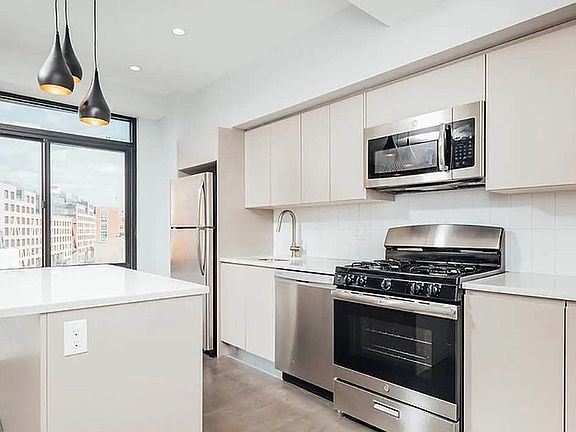 5th image of 46 Melrose St #4A