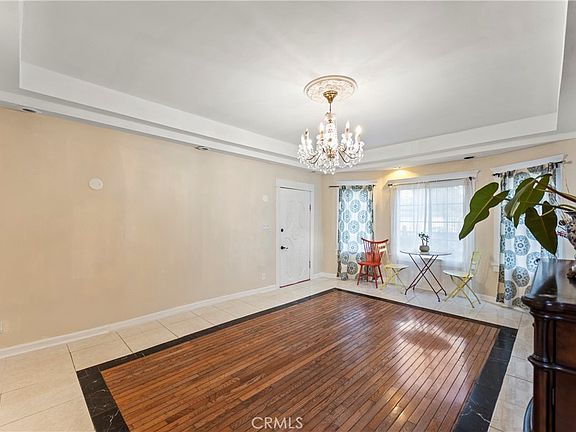 5th image of 1065 Laguna Ave