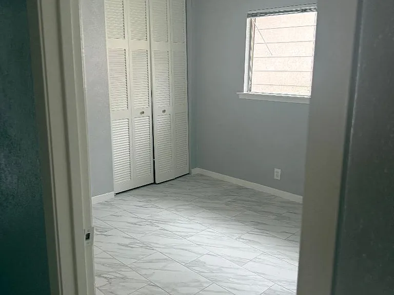 6345 Tulip Dr — Photo 8