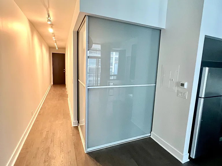 399 Adelaide St W #318 — Photo 9