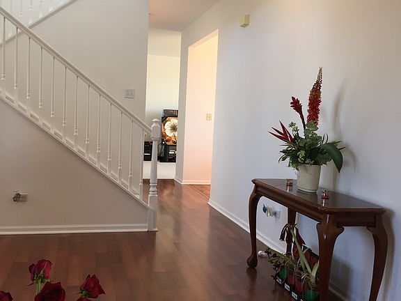 4th image of 7423 Rosewind Dr