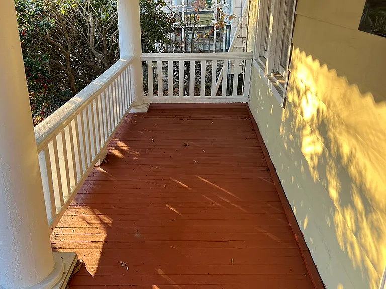 1108 Highland View Ave — Photo 2