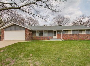 8138 N 44th St, Brown Deer, WI 53223