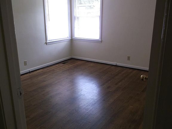 4th image of 2513 Blair Blvd #B