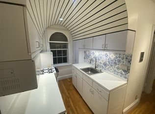 279 Harvard St #409, Cambridge, MA 02139