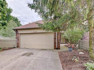 8147 Farmhurst Ln, Indianapolis, IN 46236