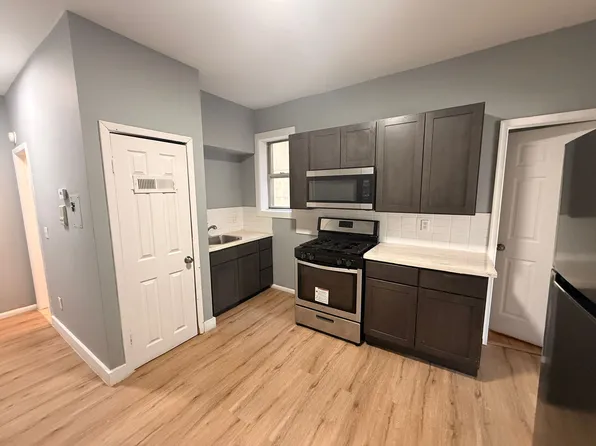 211 Woodward Street image 1 of 11