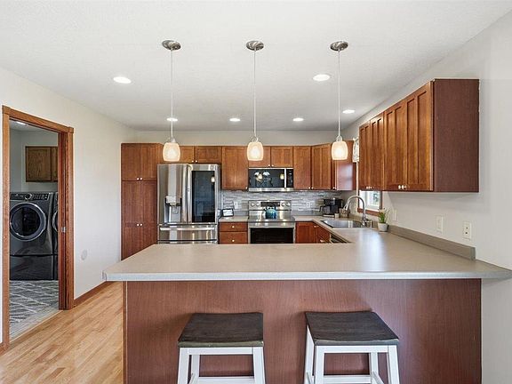 5th image of 1607 Mallard Ave