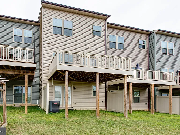 7912 N Gladden Farm Way — Photo 44