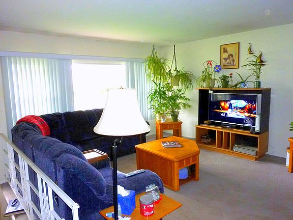 5th image of 66 Princeton Dr