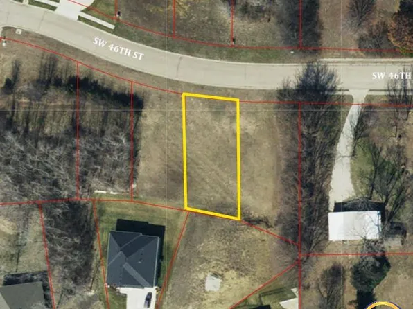 6205 SW 46th St, Topeka, KS 66610