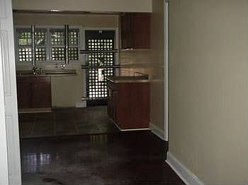 2nd image of 1379 W Ave Nw