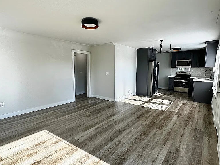 9746 Phinney Ave N #1 — Photo 6