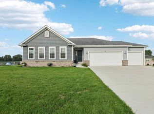 421 Rosewood Ct, Lake Mills, WI 53551