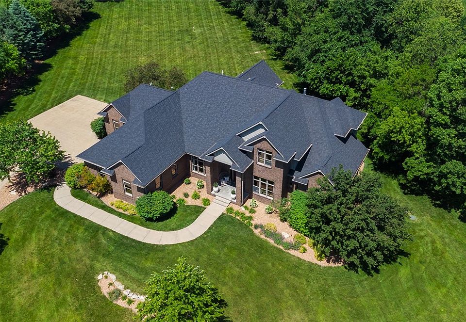 1st image of 7108 NW 95th Ct