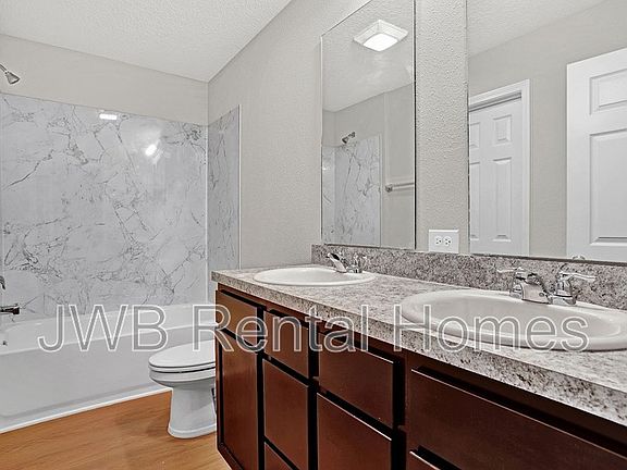 5th image of 1416 W 6th St