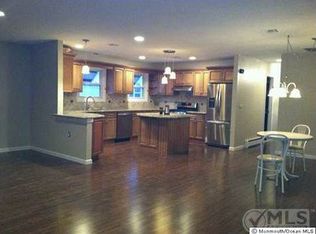 20 Pine Valley Dr, Toms River, NJ 08757