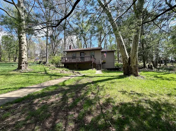 6085 Irishtown Rd, Bethel Park, PA 15102