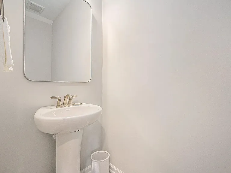 416 Bluegill Ln — Photo 5