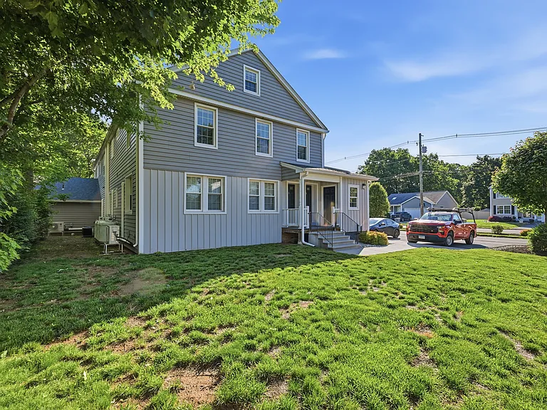 111 Laurel Ct #3 — Photo 21