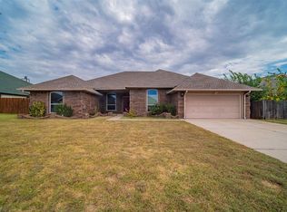 432 Cactus Rd, Yukon, OK 73099