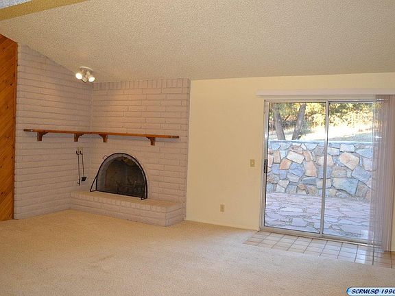 3rd image of 624 E Cain Dr