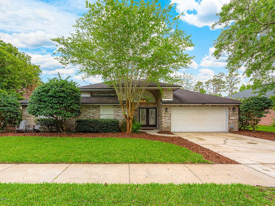 1st image of 2411 Covington Creek Cir W