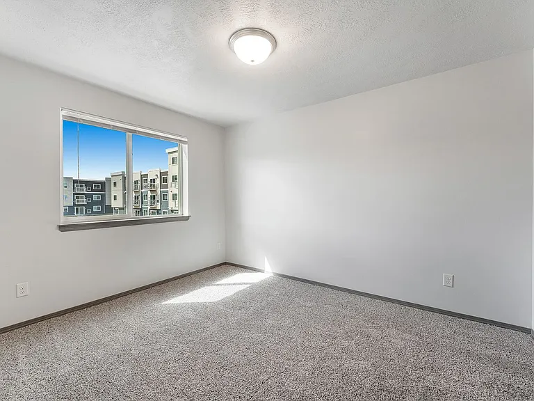 Whisper Ridge Commons — Photo 93