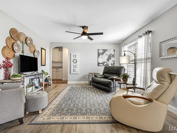 4th image of 101 Winterbrooke Ct