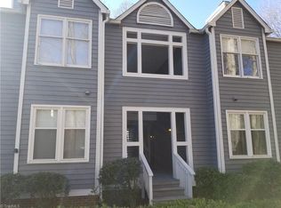 322 Meadows Cir, Winston Salem, NC 27104