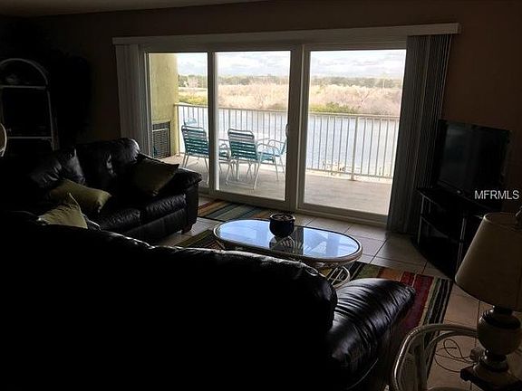 3rd image of 18610 Gulf Blvd APT 510