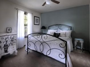 462 Lindsay St APT B, Kernersville, NC 27284