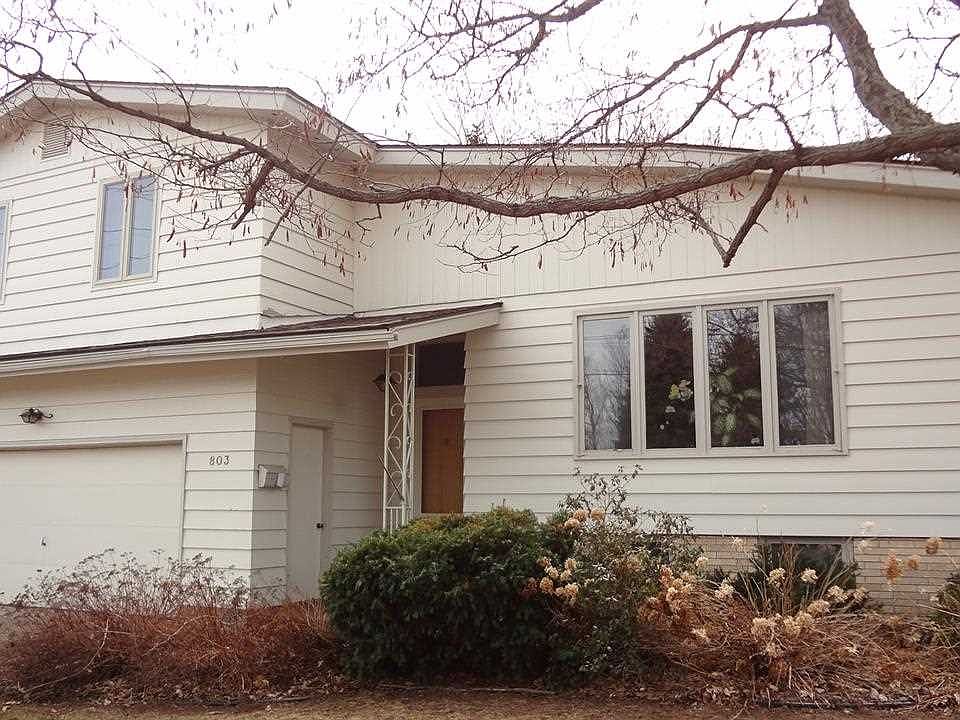 1st image of 803 W Magnetic St