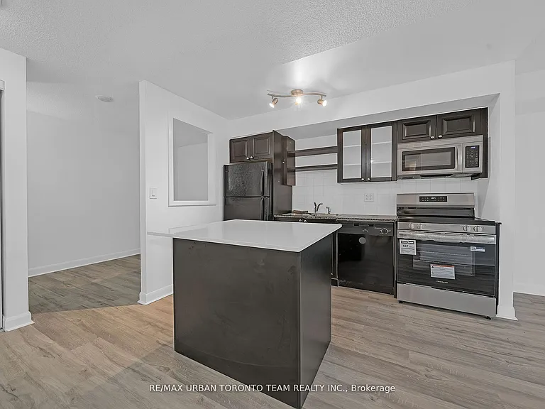 600 Fleet St #1901 — Photo 3