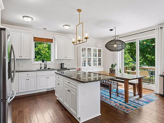 5th image of 4663 Suffolk Rd