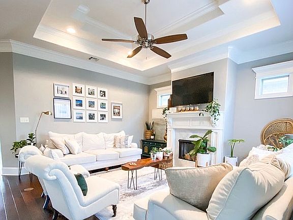3rd image of 306 Cypress View Dr