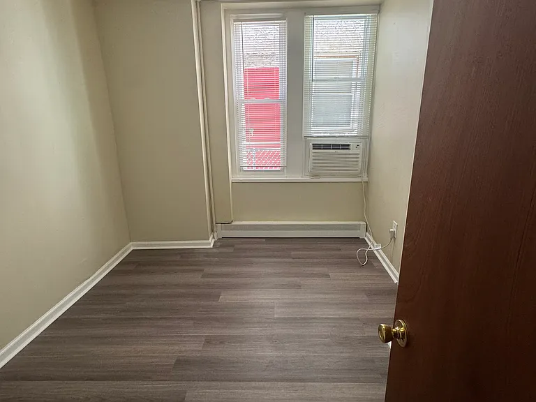 4102 W Girard Ave #1R — Photo 6