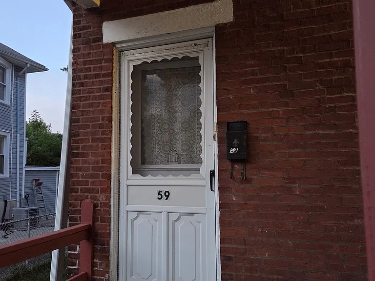 59 Lexington Ave #A — Photo 2
