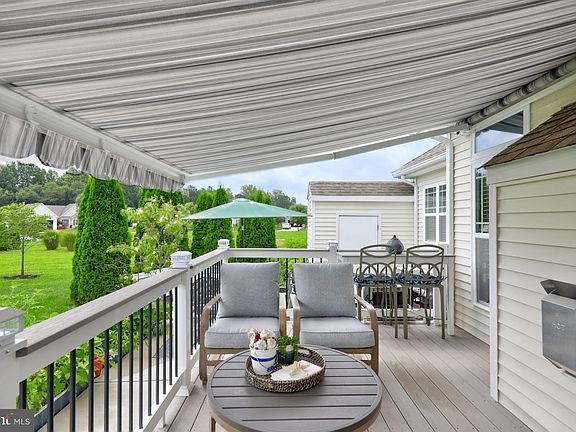 4th image of 18916 Riverwalk Dr