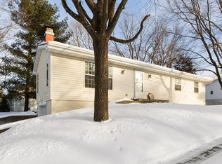 2701 28th Ave, Marion, IA 52302