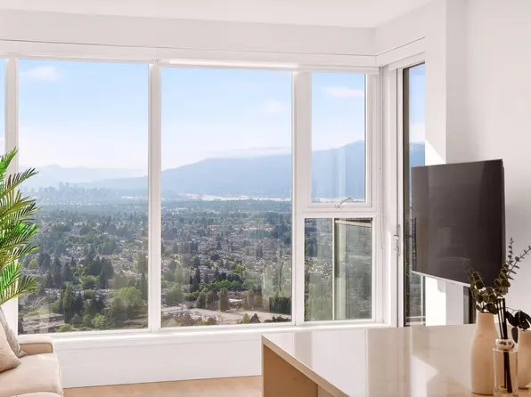 4711 Hazel St #3606, Burnaby, BC V5H