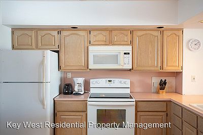 5th image of 2601 S Roosevelt Blvd APT 223C