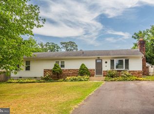 317 Bay View Dr, Edgewater, MD 21037