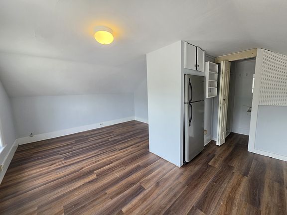 4th image of 11 N Mast St APT 3