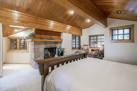 8015 Cache Dr — Photo 14